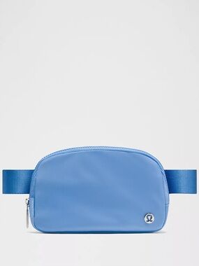 lululemon belt bag pool party